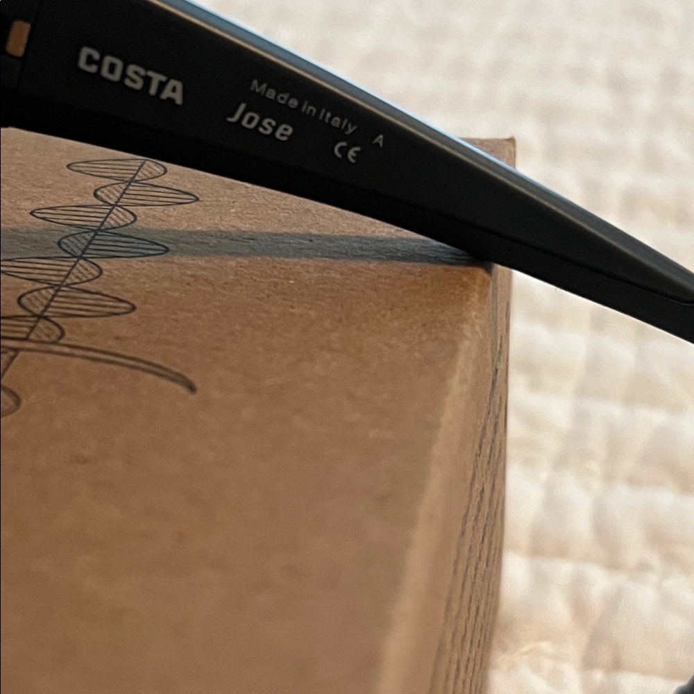Costa Sunglasses-Jose Matte Gray w/ Green Mirror Polarized Glass Lenses - Picture 5 of 6